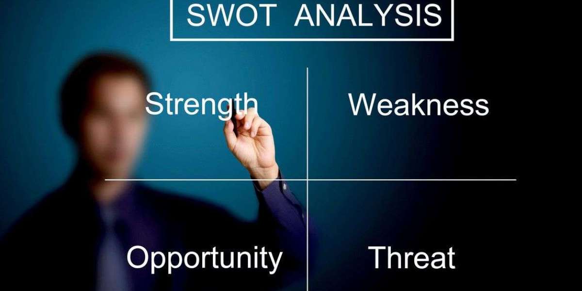 SWOT Analysis of Apple vs. Samsung: A Comparative Study